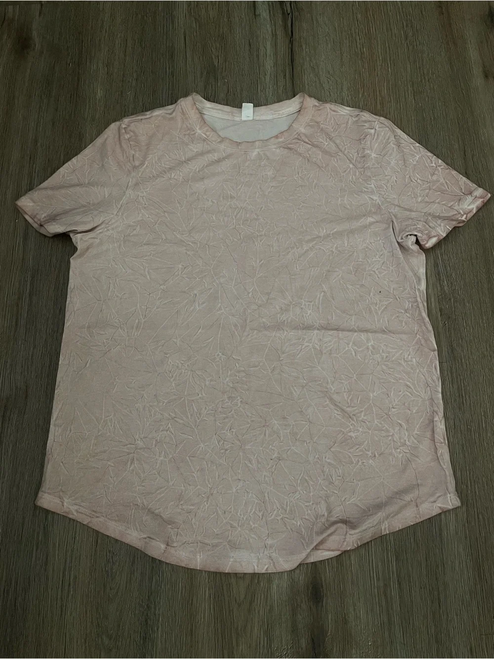 Lululemon tshirt size 6